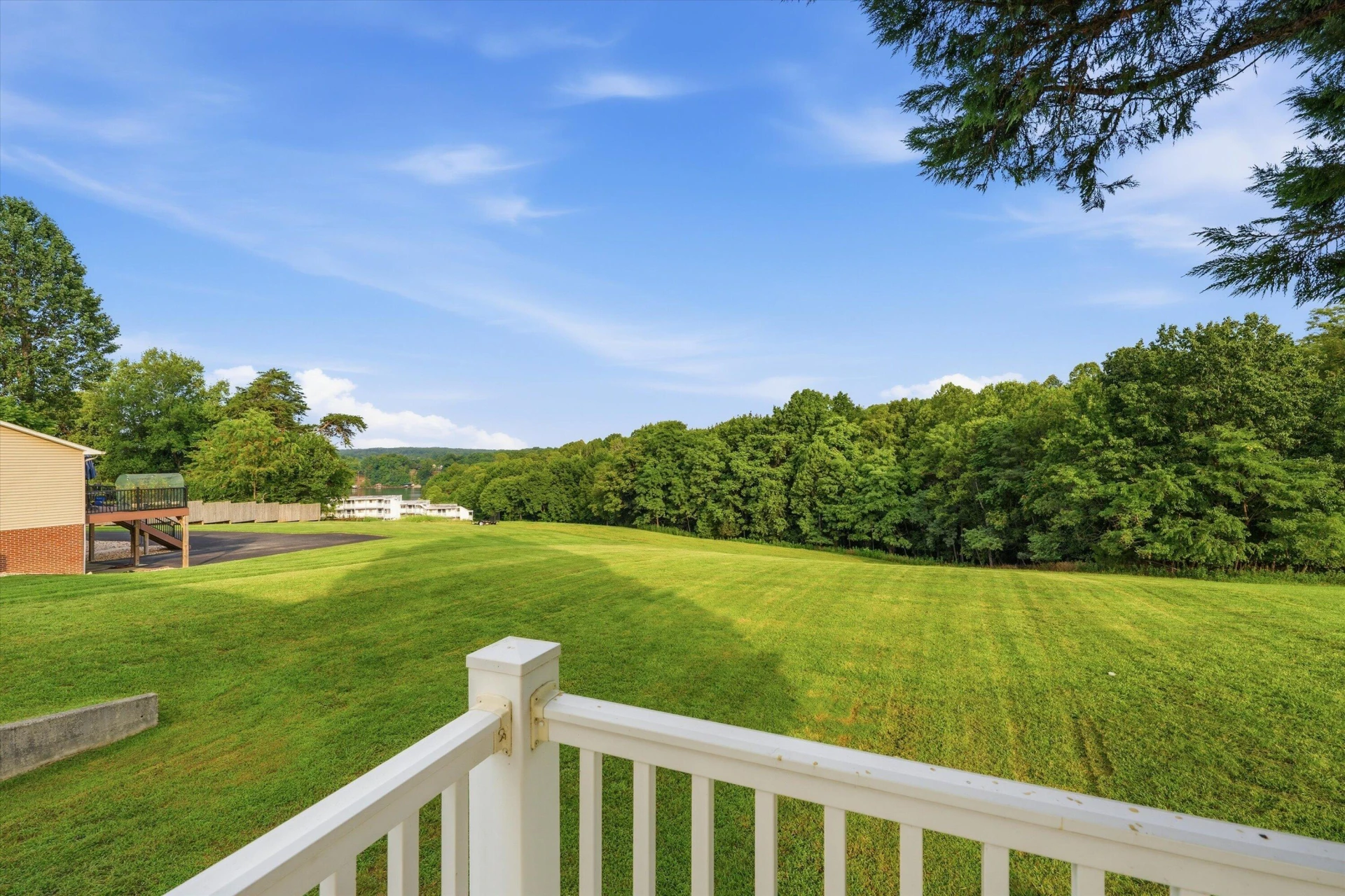 1147 Bluewater DR - Photo 29