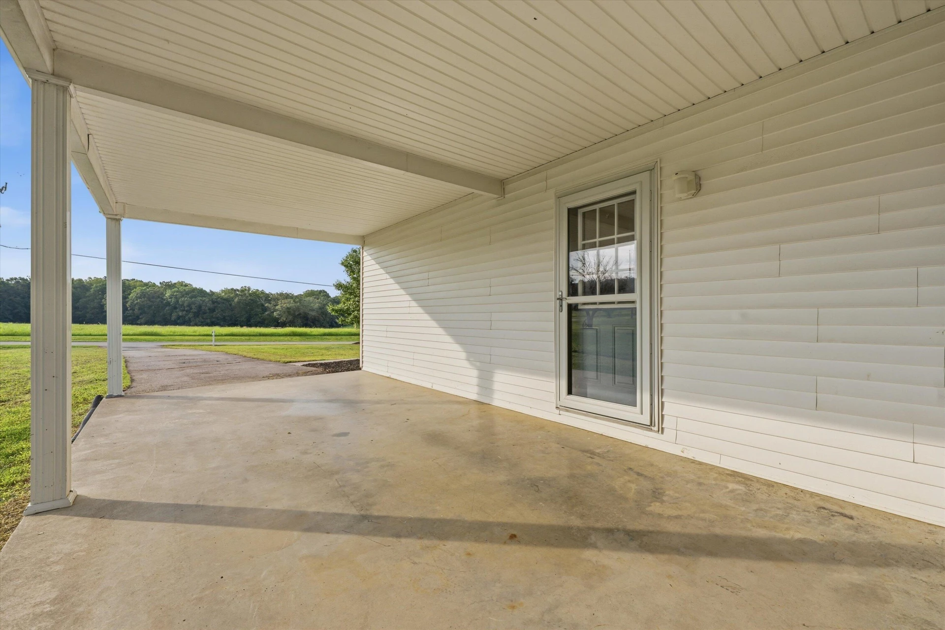 1147 Bluewater DR - Photo 31