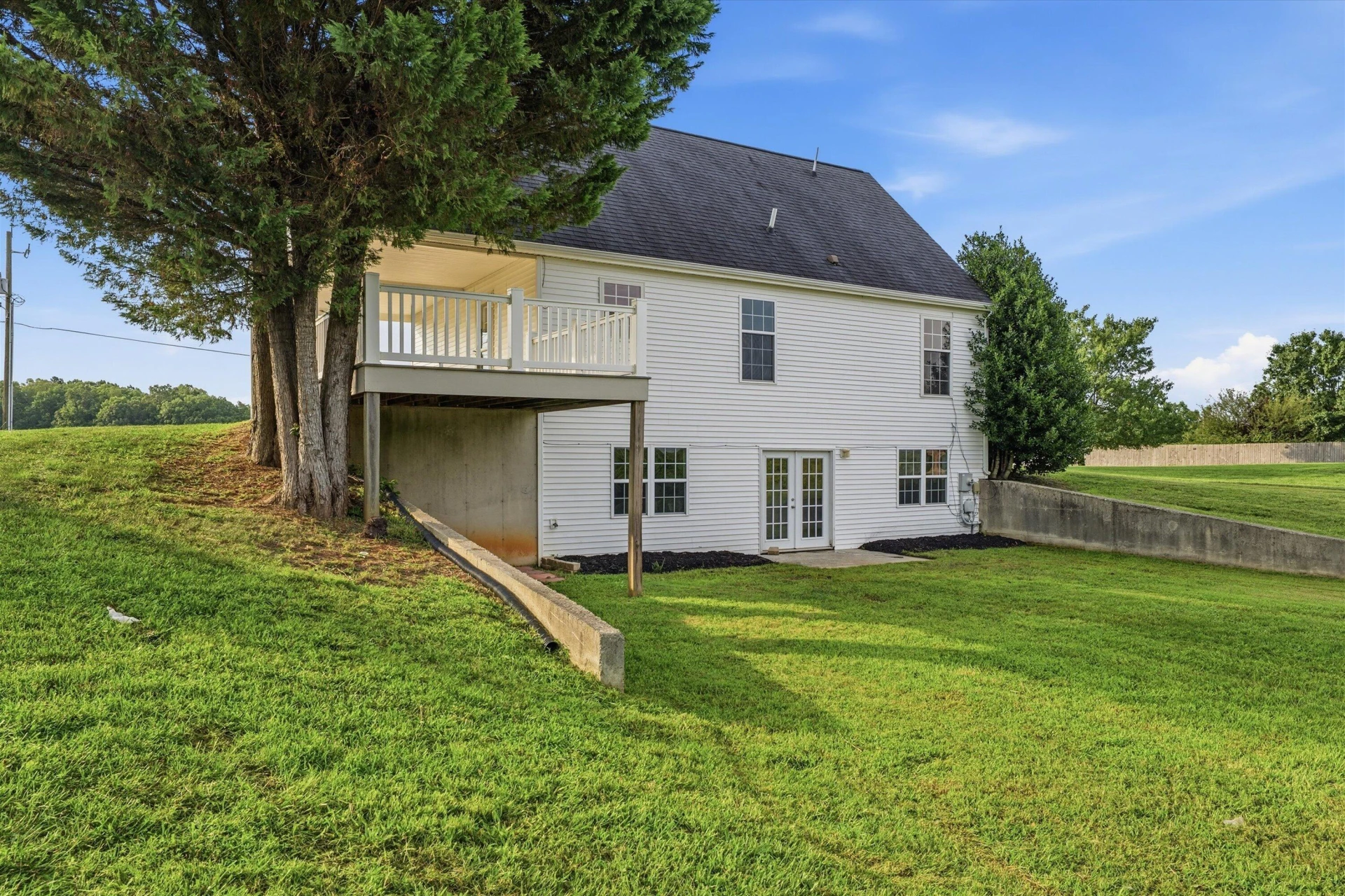 1147 Bluewater DR - Photo 32