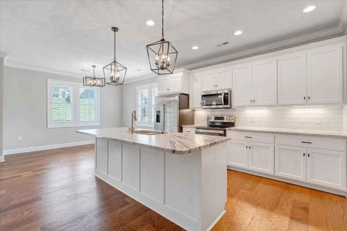 1180 Greenfield ST - Photo 8