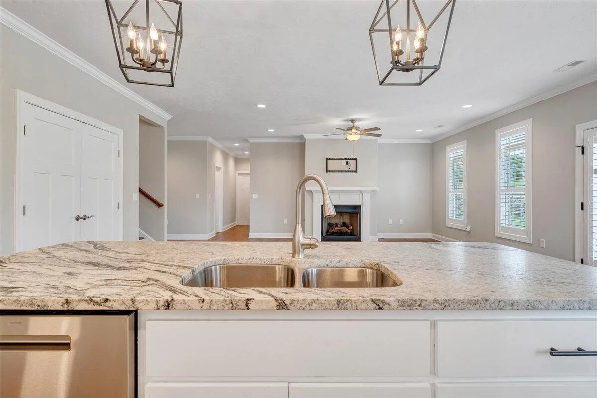 1180 Greenfield ST - Photo 11