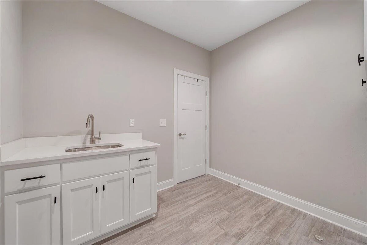 1180 Greenfield ST - Photo 31