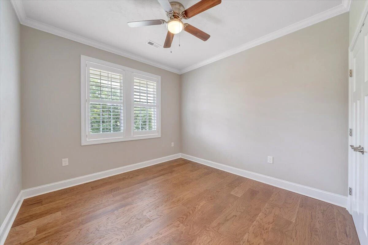1180 Greenfield ST - Photo 33