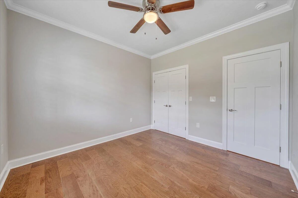 1180 Greenfield ST - Photo 34