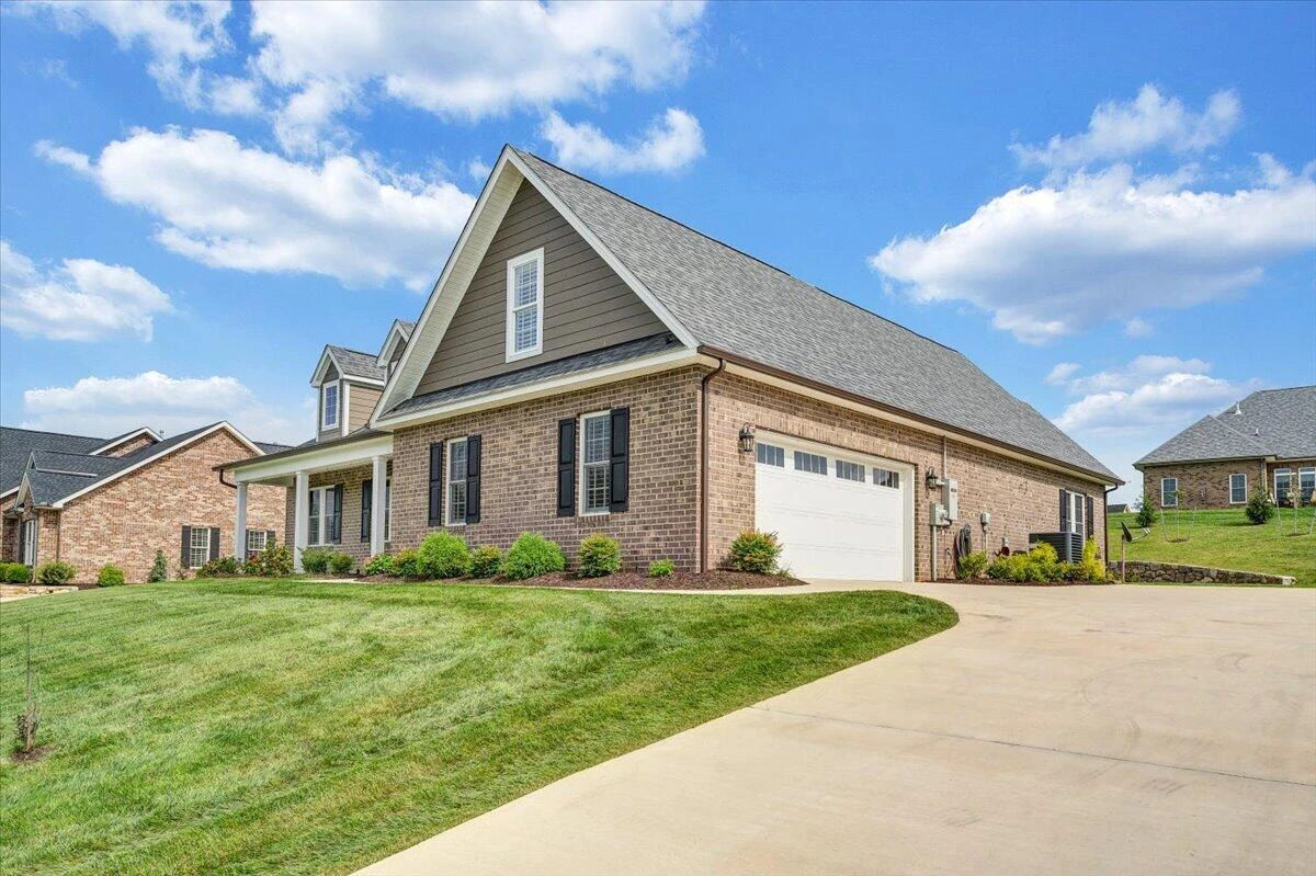1180 Greenfield ST - Photo 53