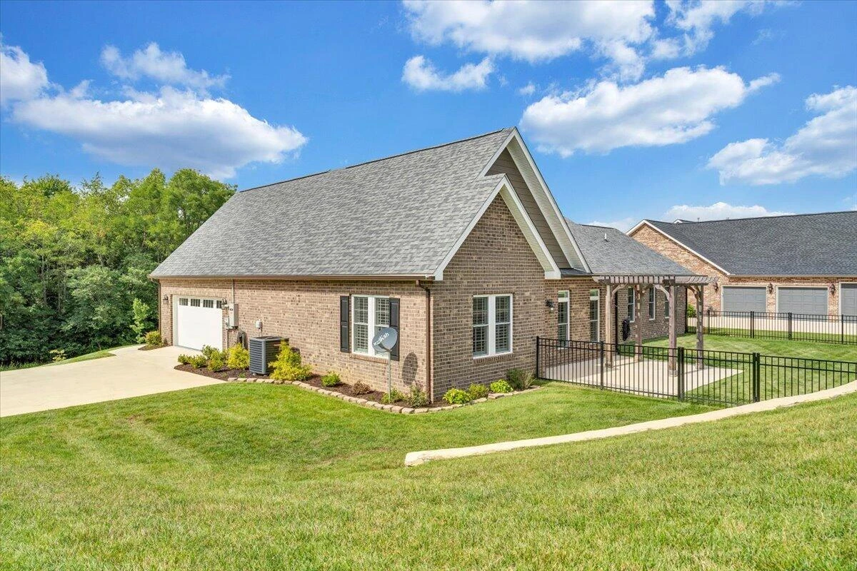 1180 Greenfield ST - Photo 60