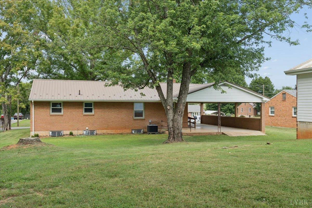 1111 Roundtree DR - Photo 38