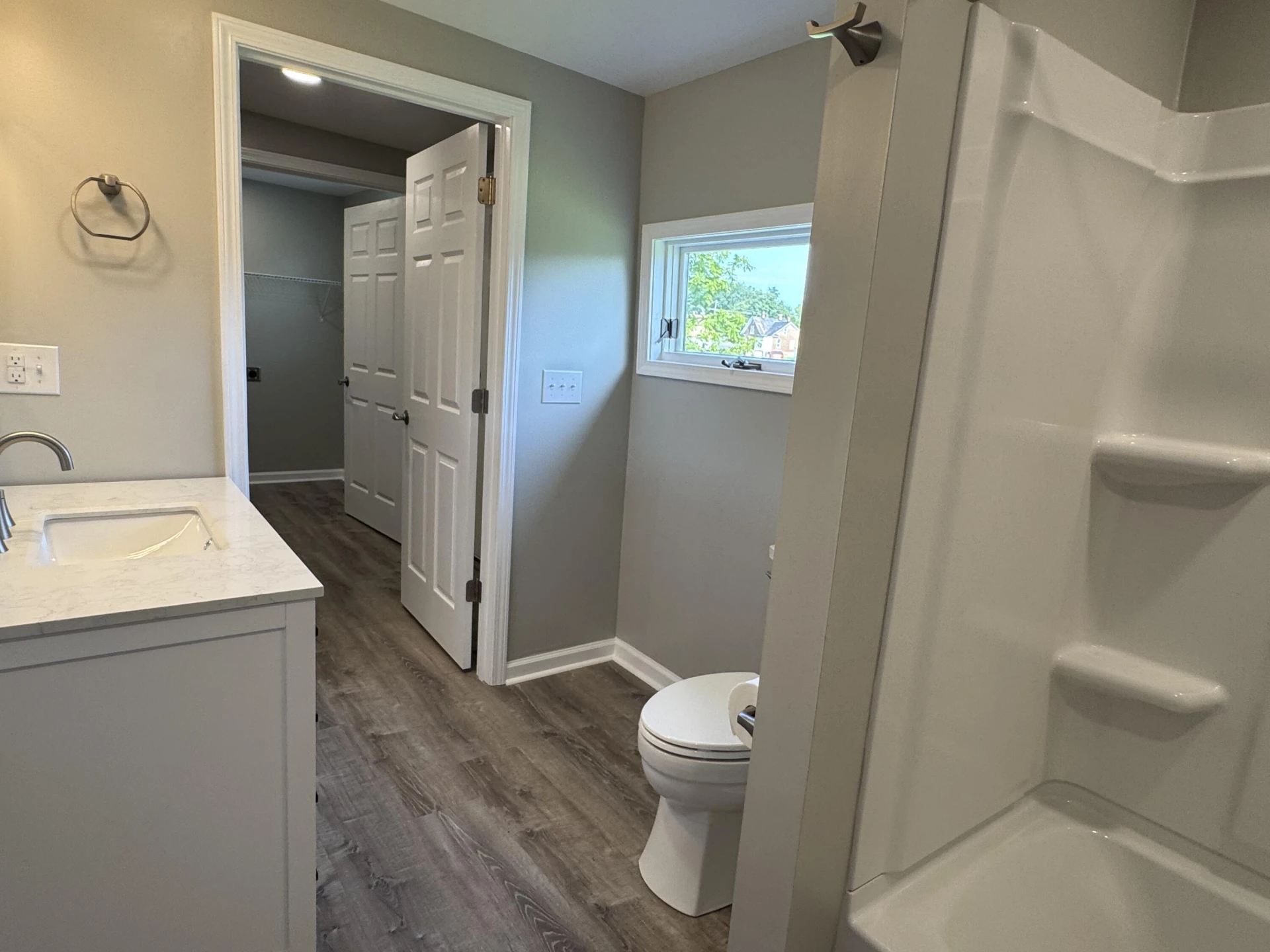 105 Law ST - Photo 15