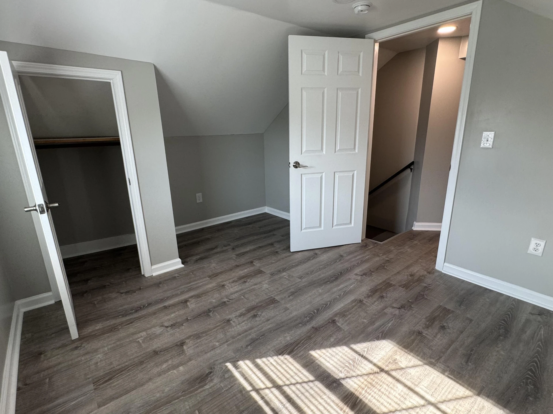 105 Law ST - Photo 18