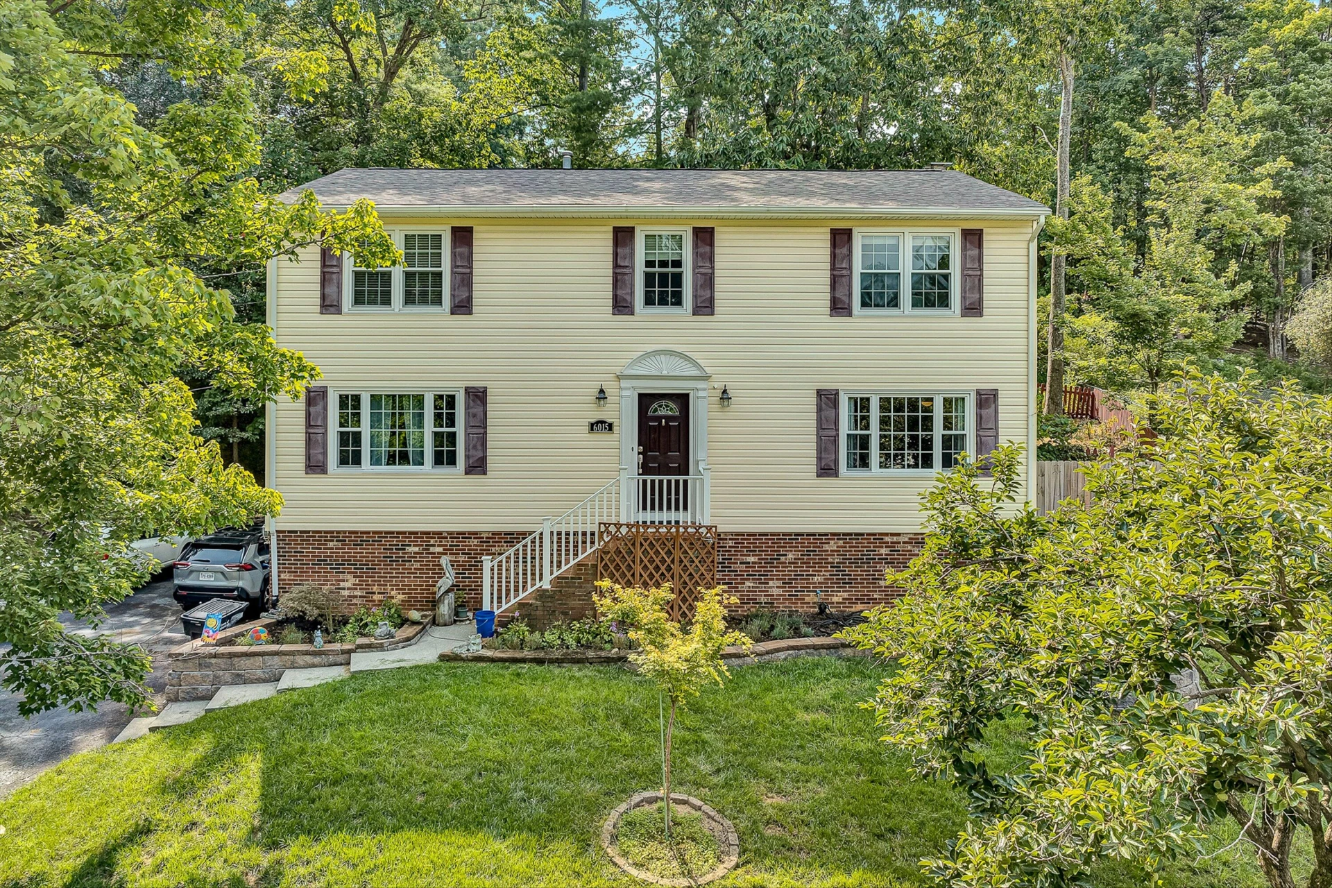 6015 Marsh Wren LN