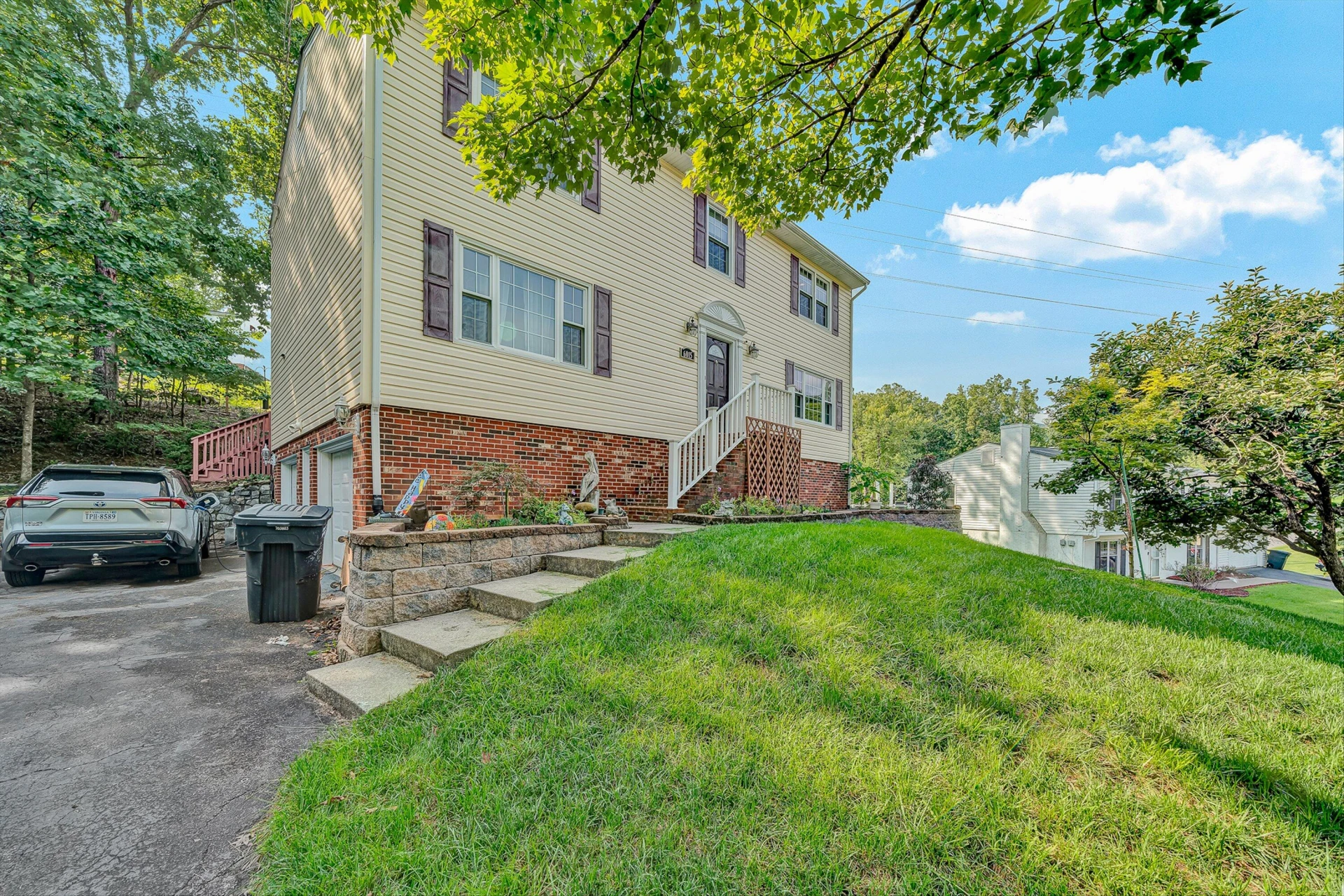 6015 Marsh Wren LN - Photo 2
