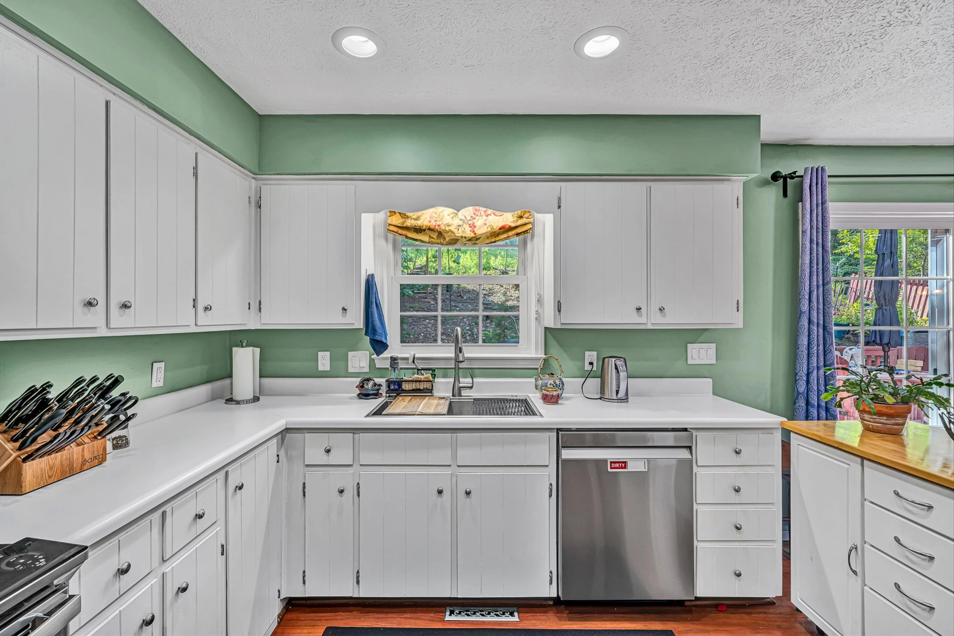 6015 Marsh Wren LN - Photo 15