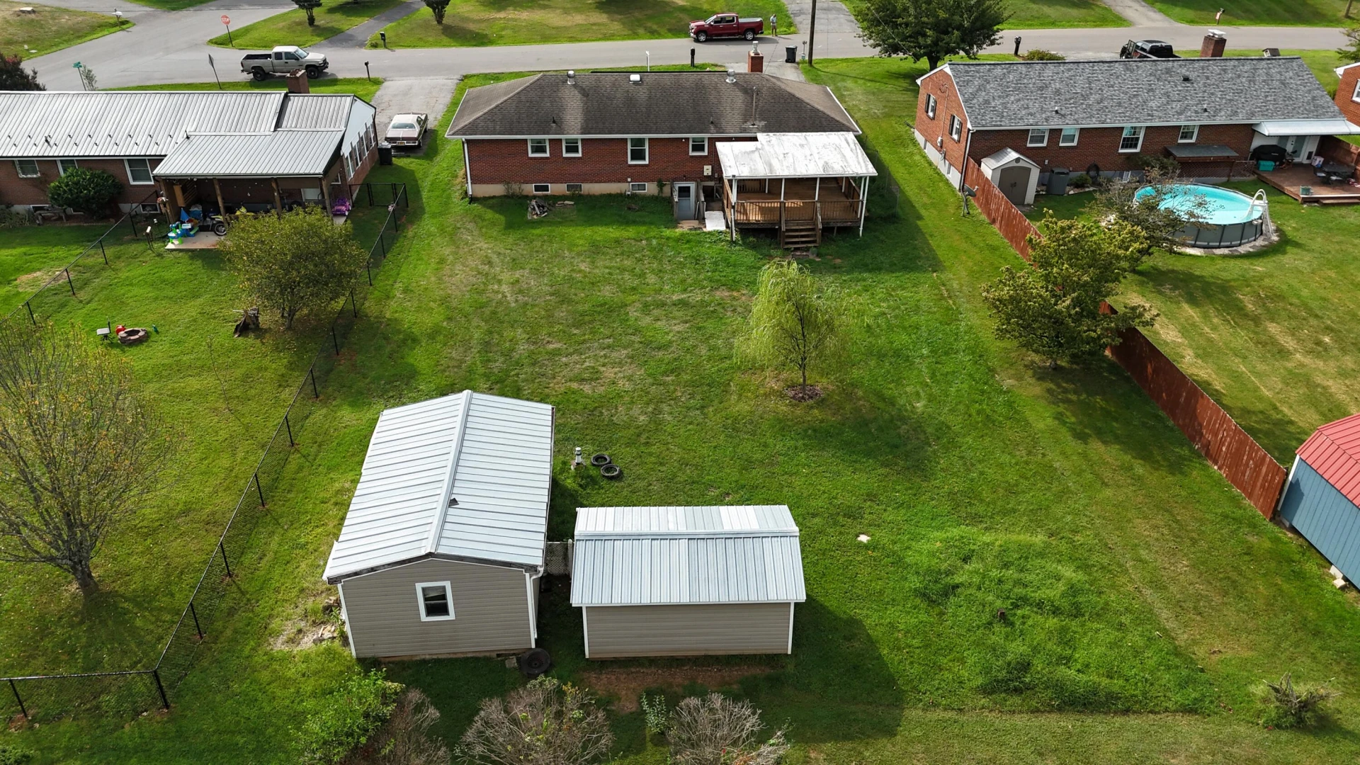 1102 Maiden LN - Photo 25