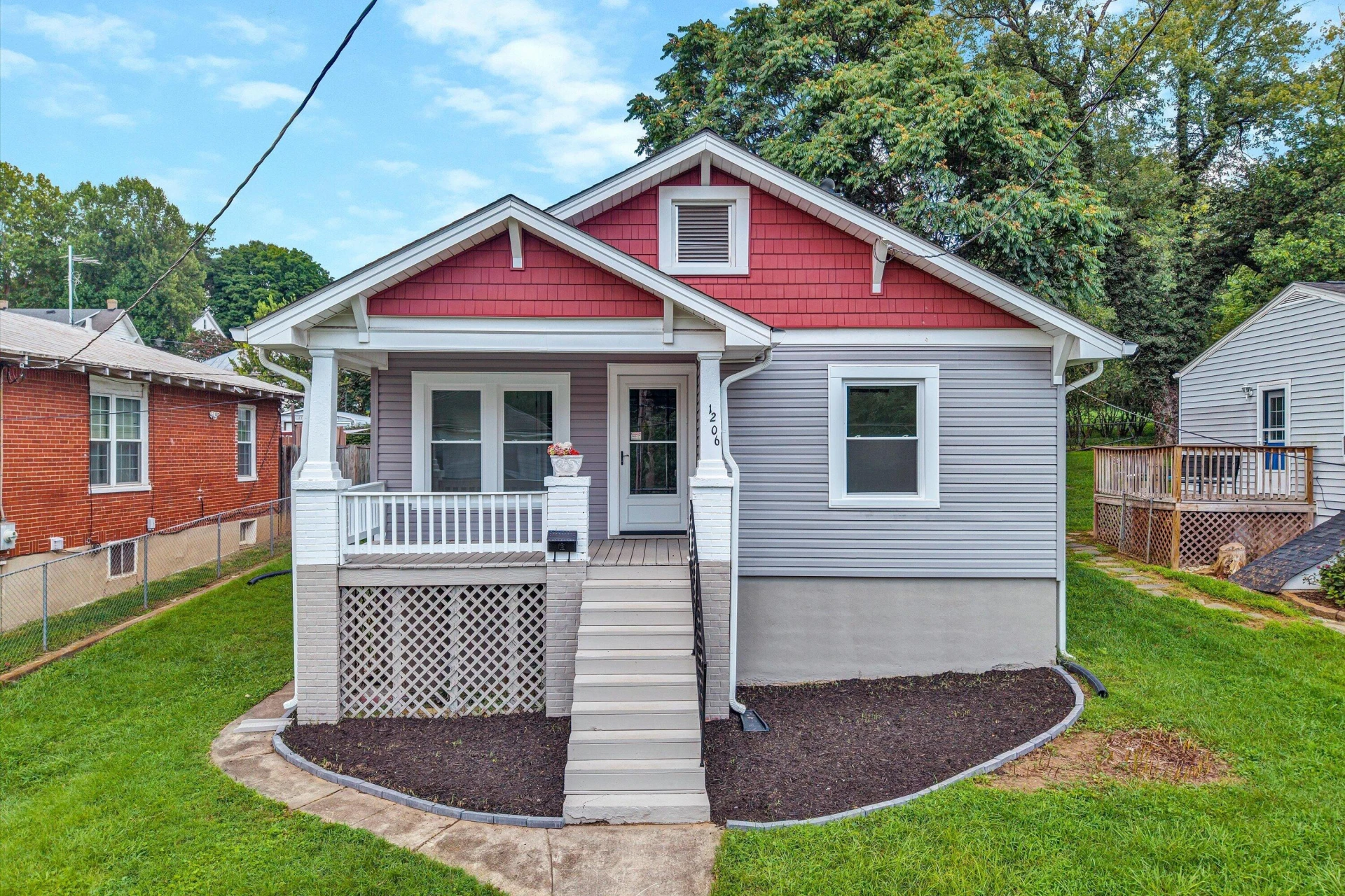 1206 14th ST SE