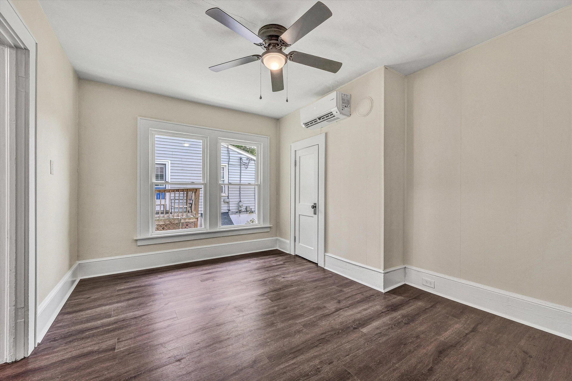 1206 14th ST SE - Photo 13