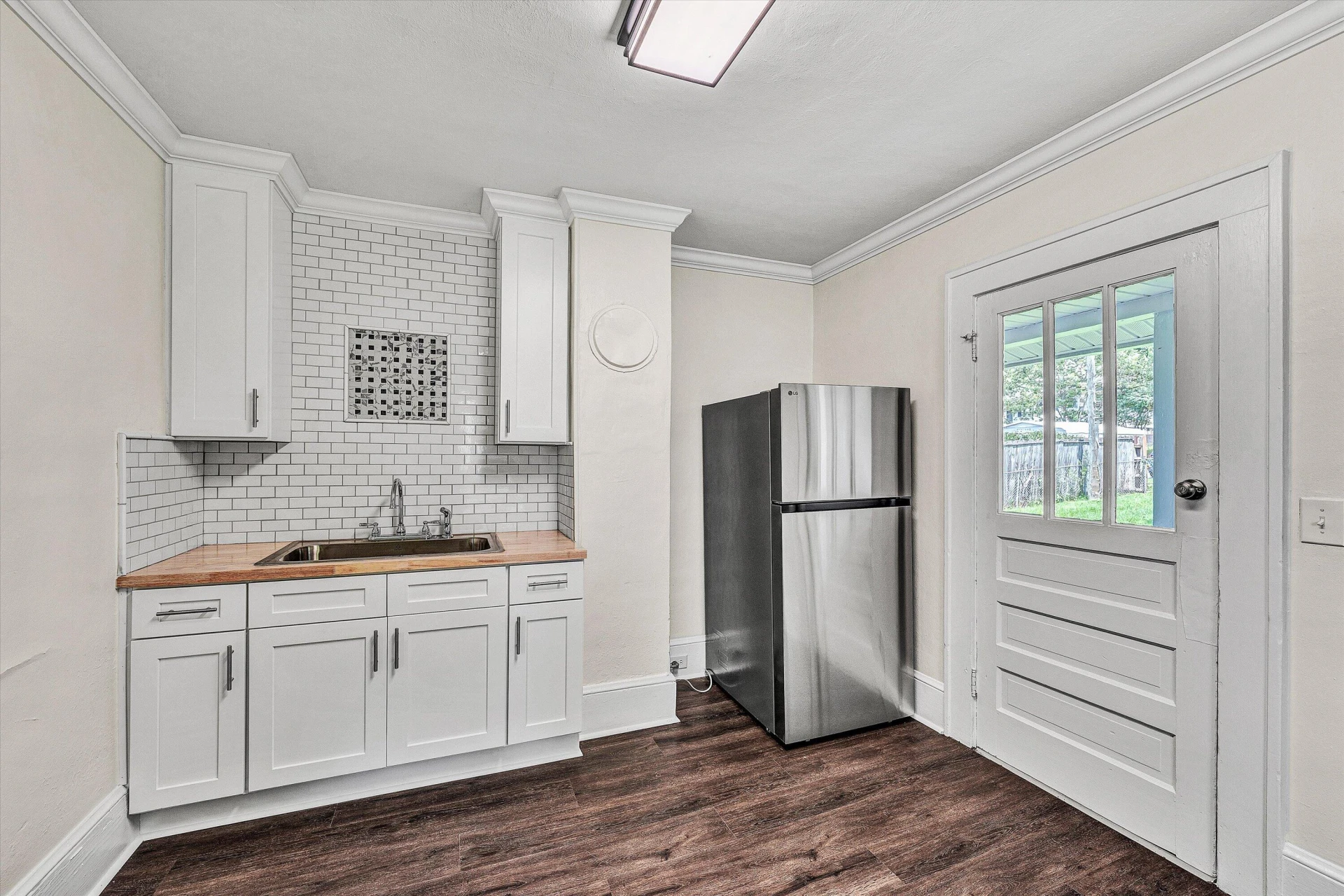 1206 14th ST SE - Photo 16