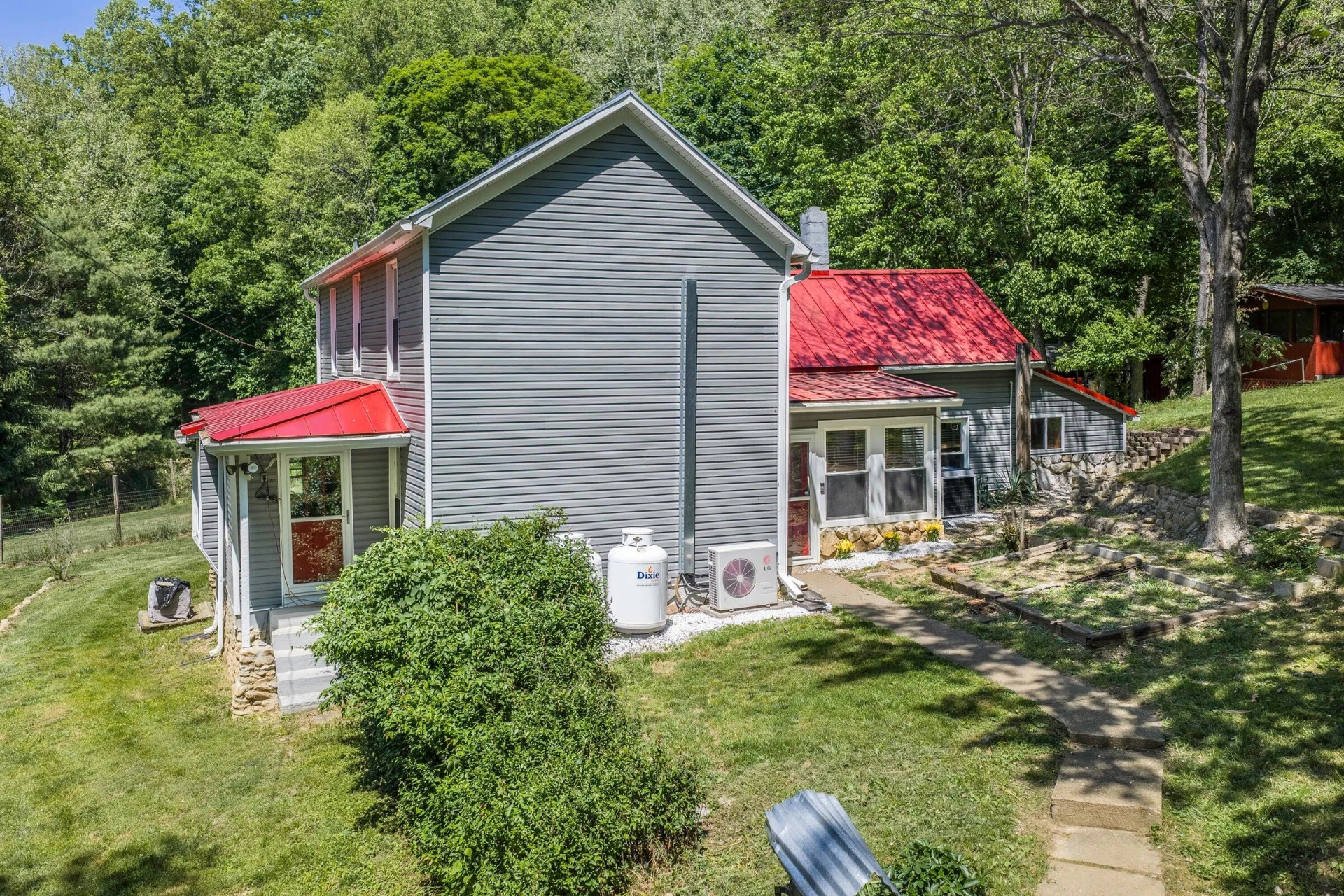 53 & 13 Siding LN - Photo 16