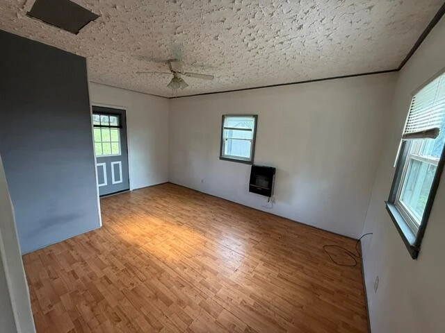 1093 Sunset DR - Photo 7