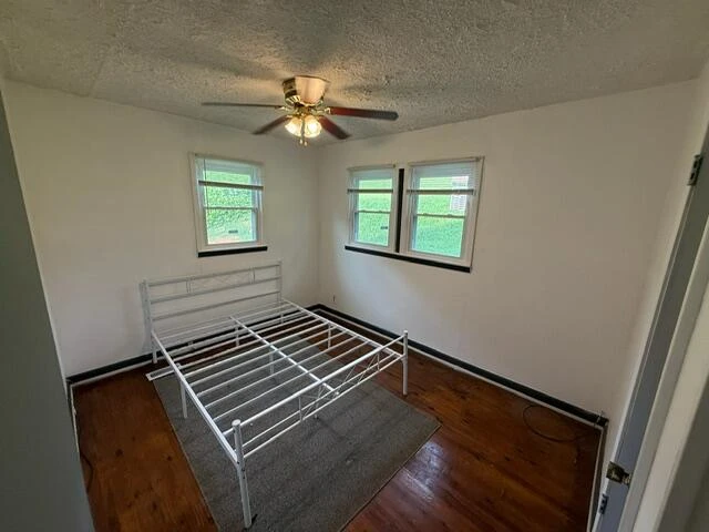1093 Sunset DR - Photo 14