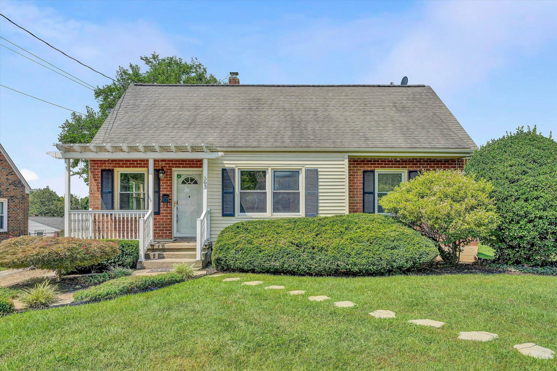 303 Valleydale AVE - Photo 2