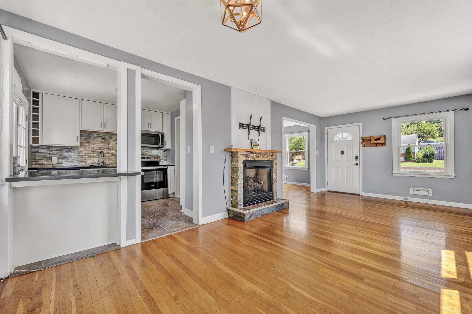 303 Valleydale AVE - Photo 8