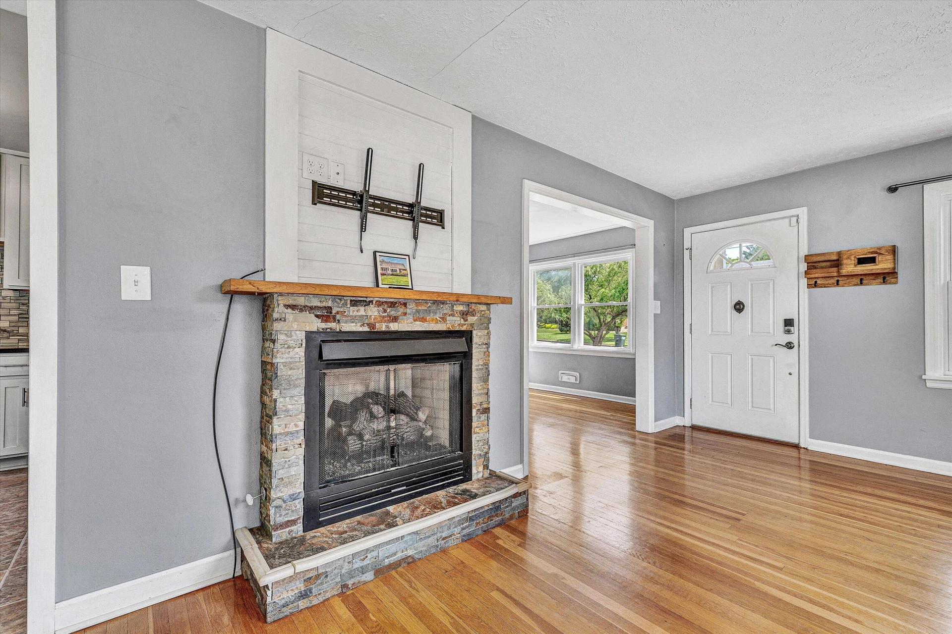 303 Valleydale AVE - Photo 10