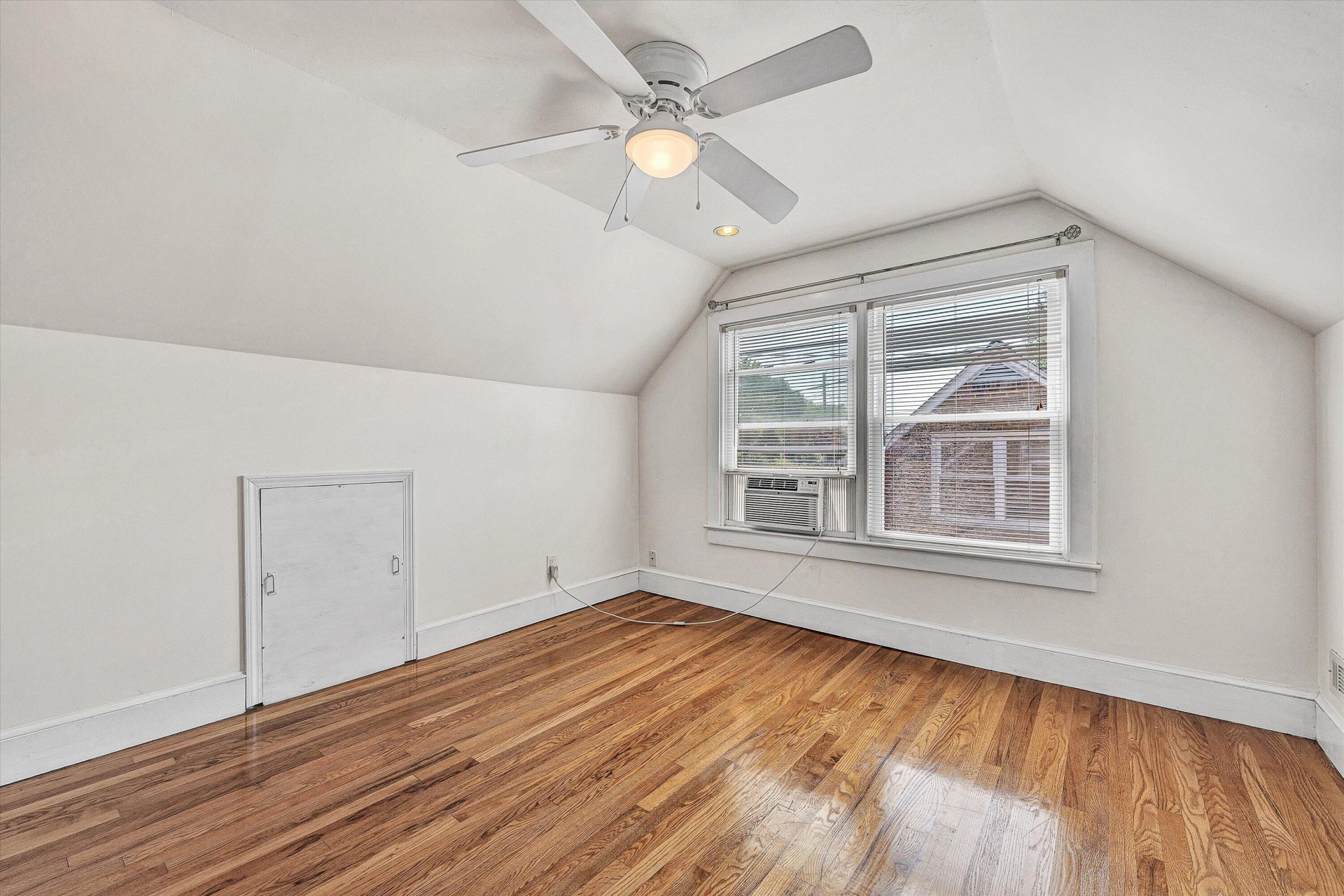 303 Valleydale AVE - Photo 23