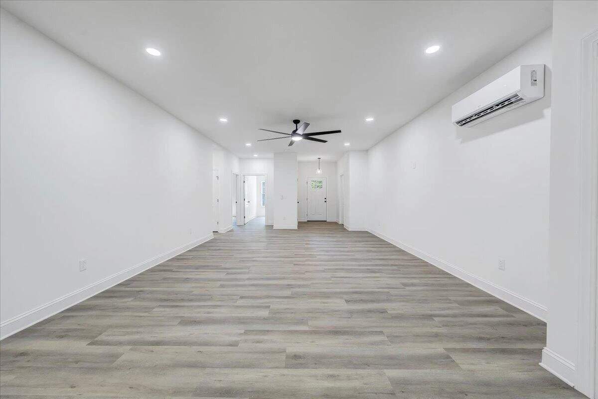 289 Spring Chase DR - Photo 10