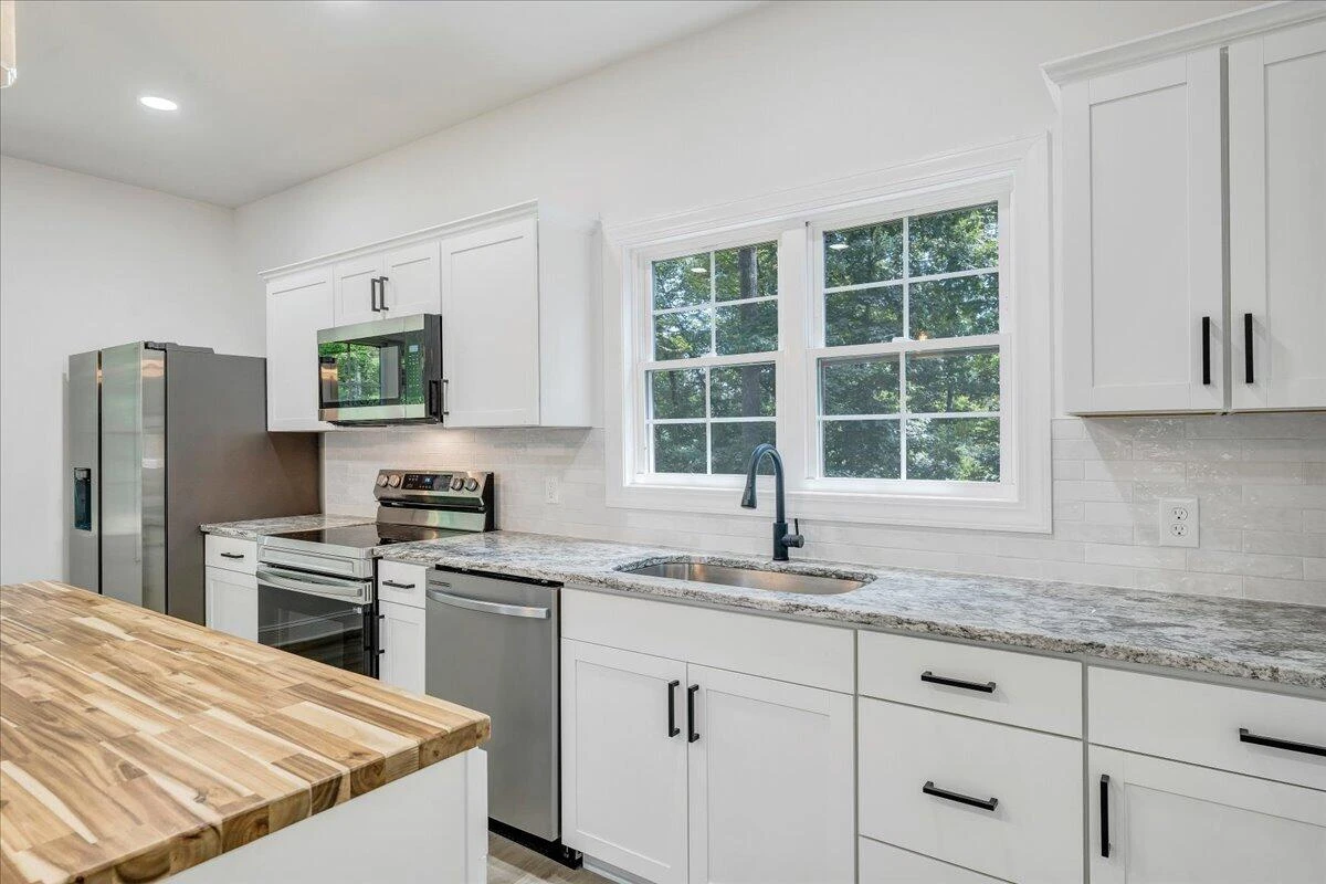289 Spring Chase DR - Photo 18