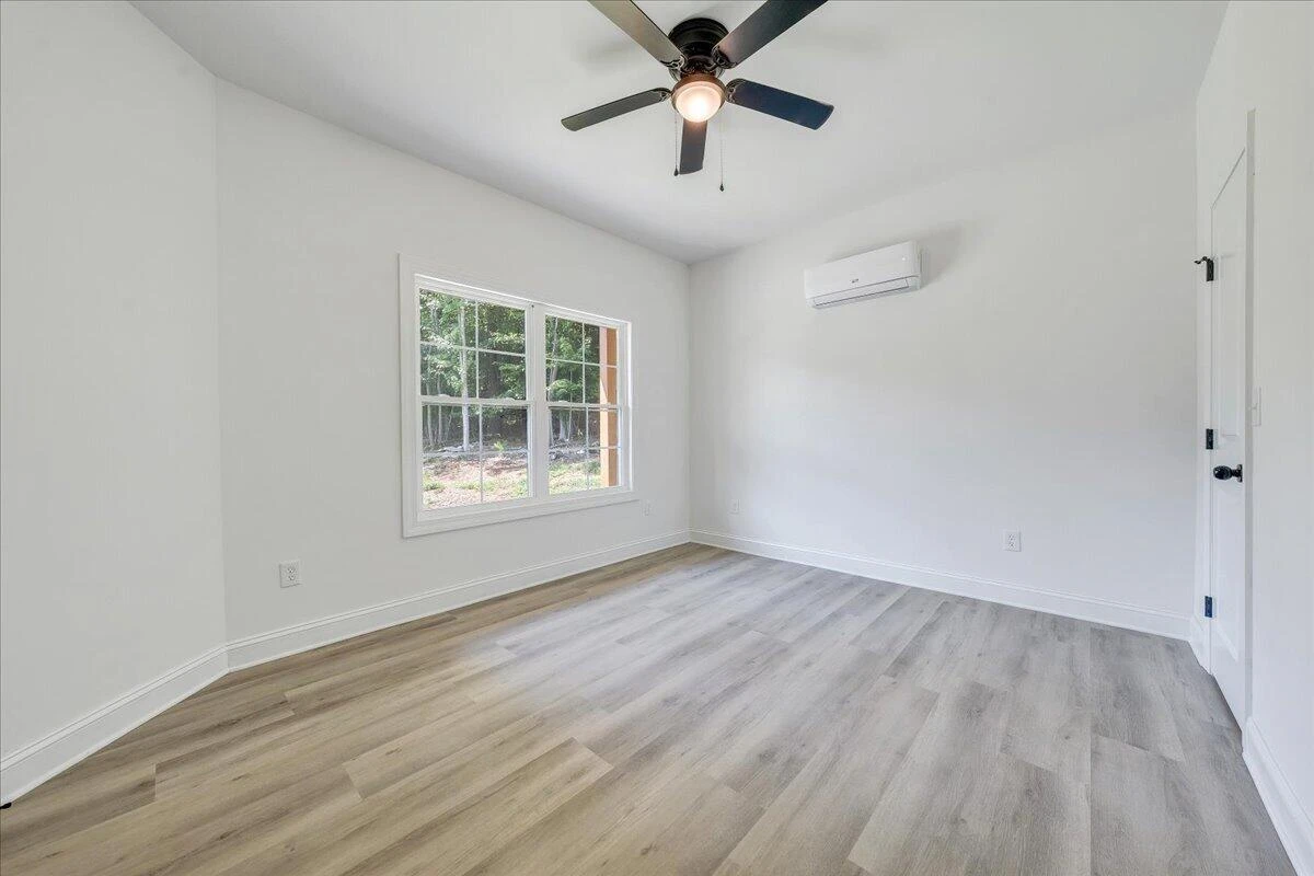 289 Spring Chase DR - Photo 34