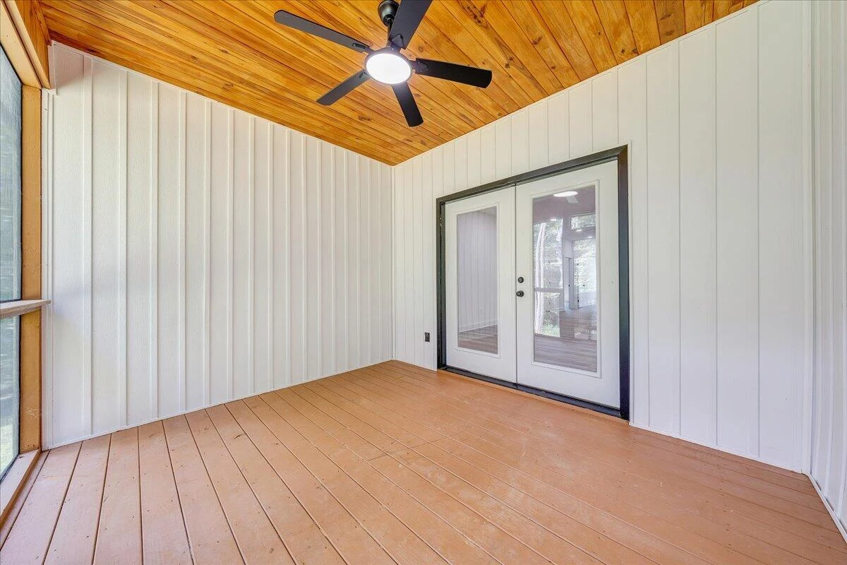289 Spring Chase DR - Photo 36