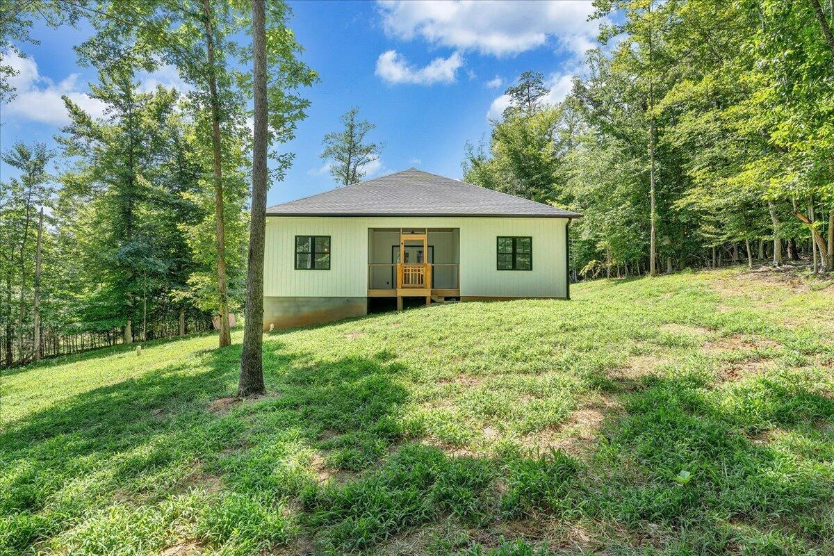 289 Spring Chase DR - Photo 40
