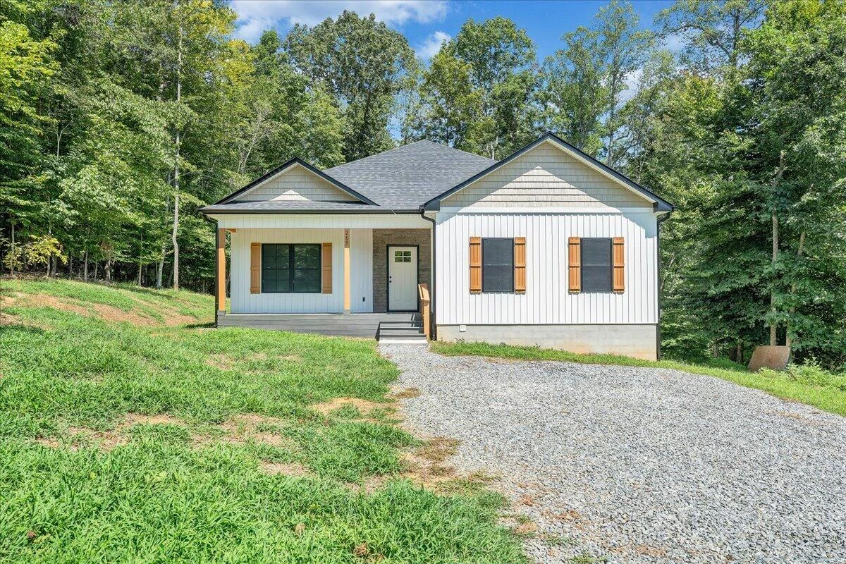 289 Spring Chase DR - Photo 47