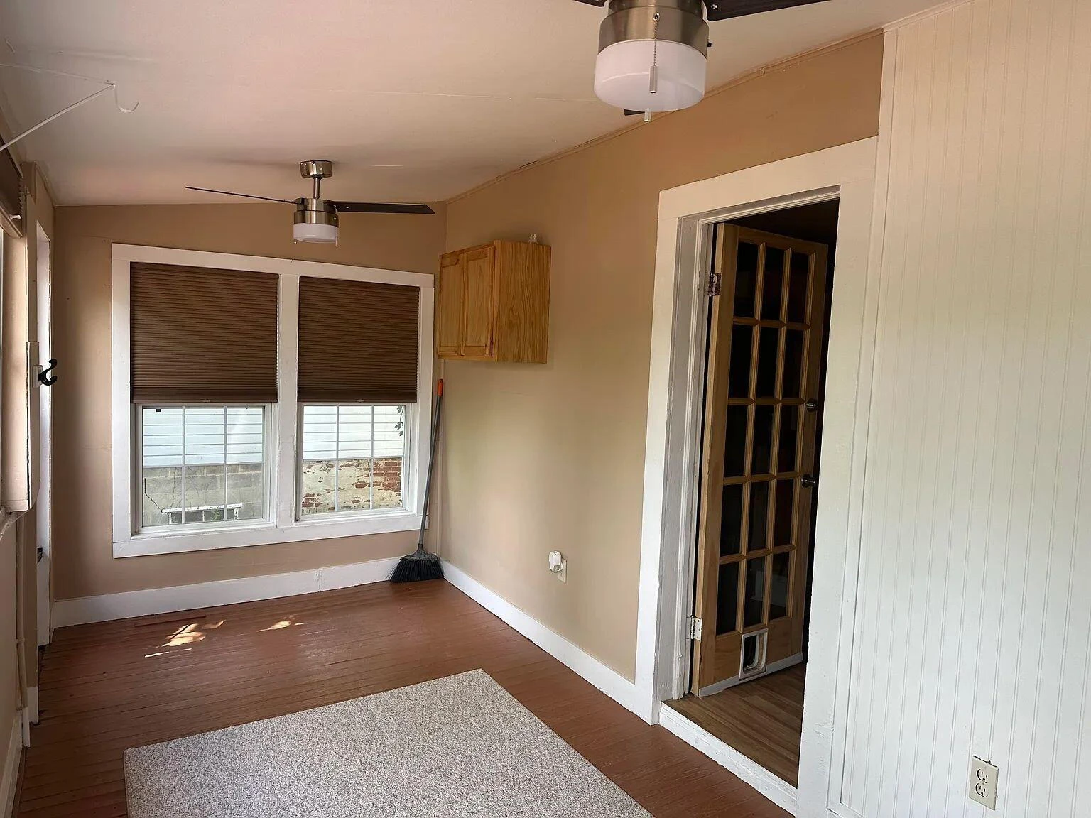 1518 Tazewell AVE SE - Photo 2