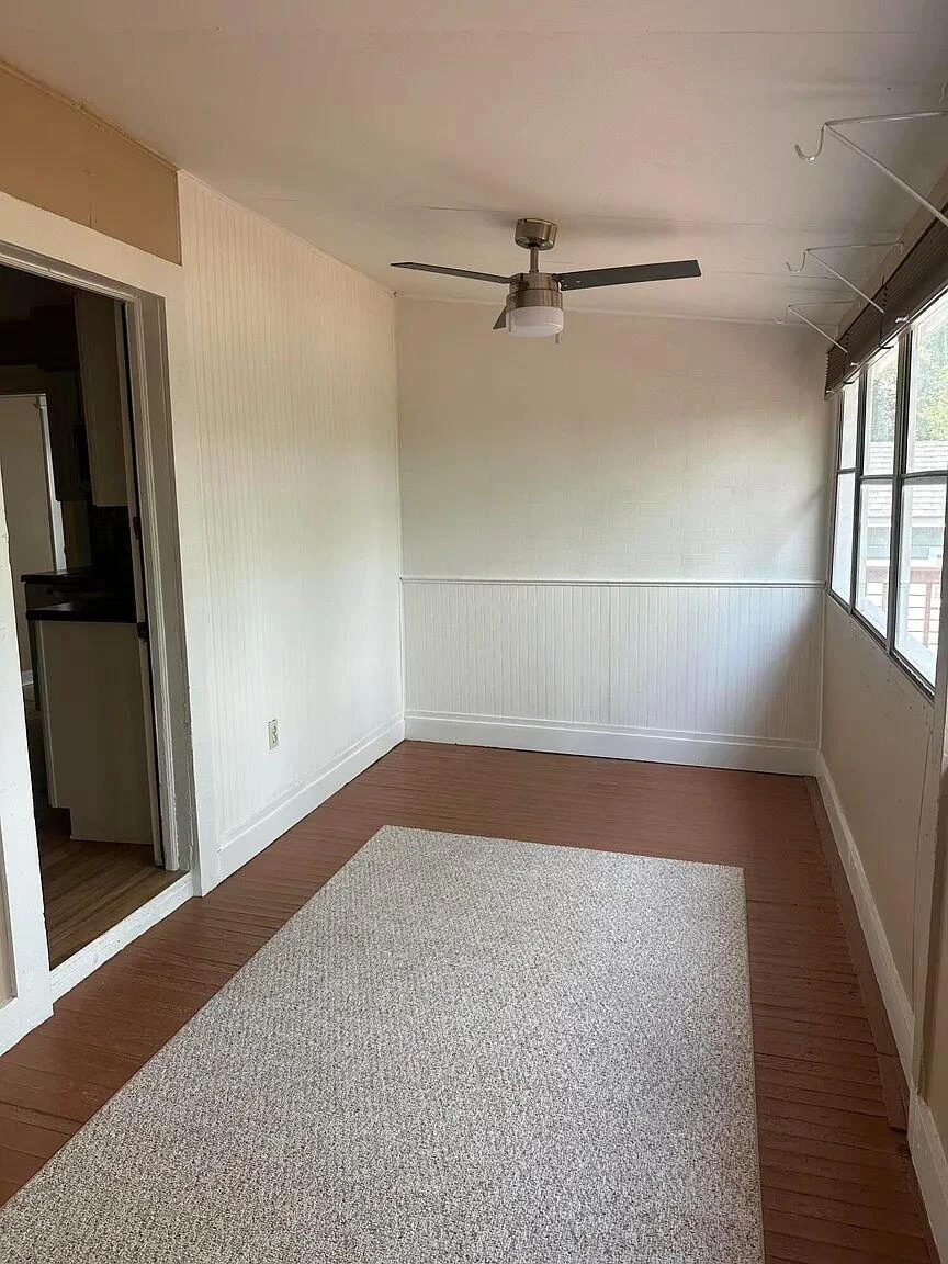 1518 Tazewell AVE SE - Photo 3