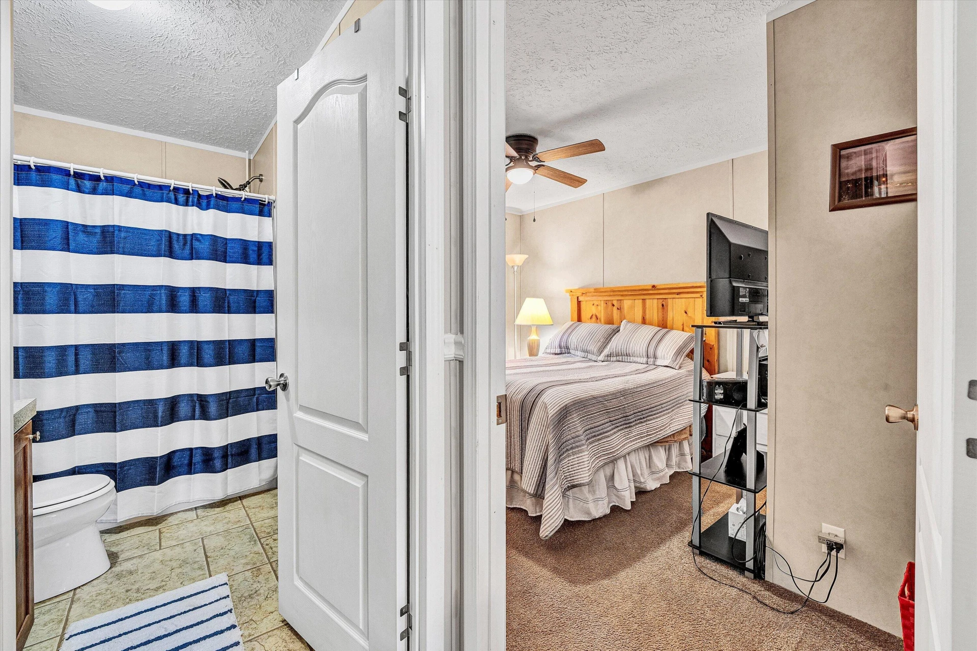 1140 Lauras LN - Photo 17