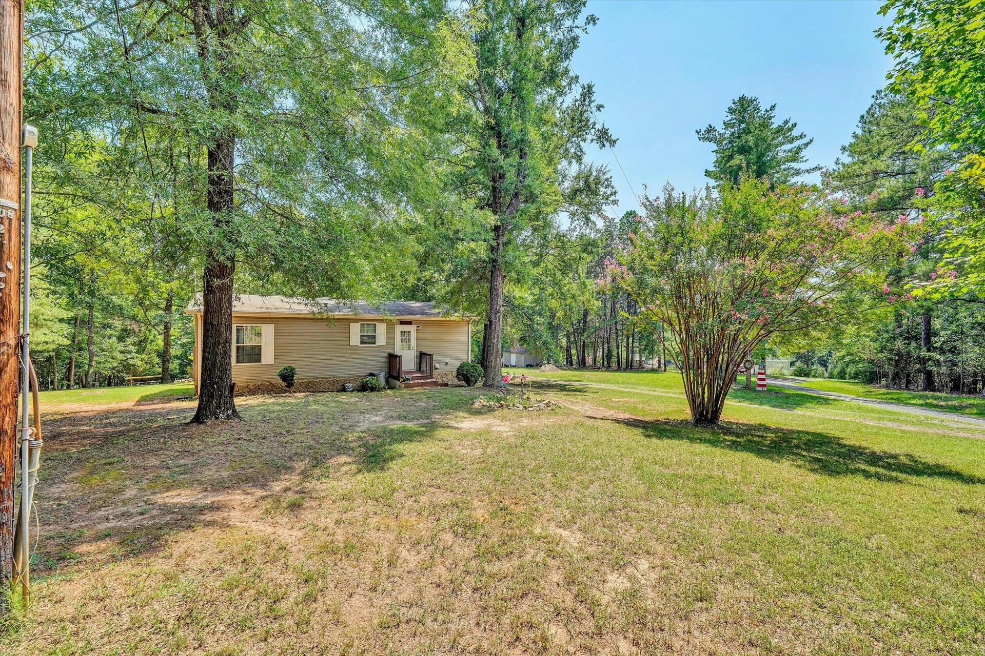 1140 Lauras LN - Photo 28