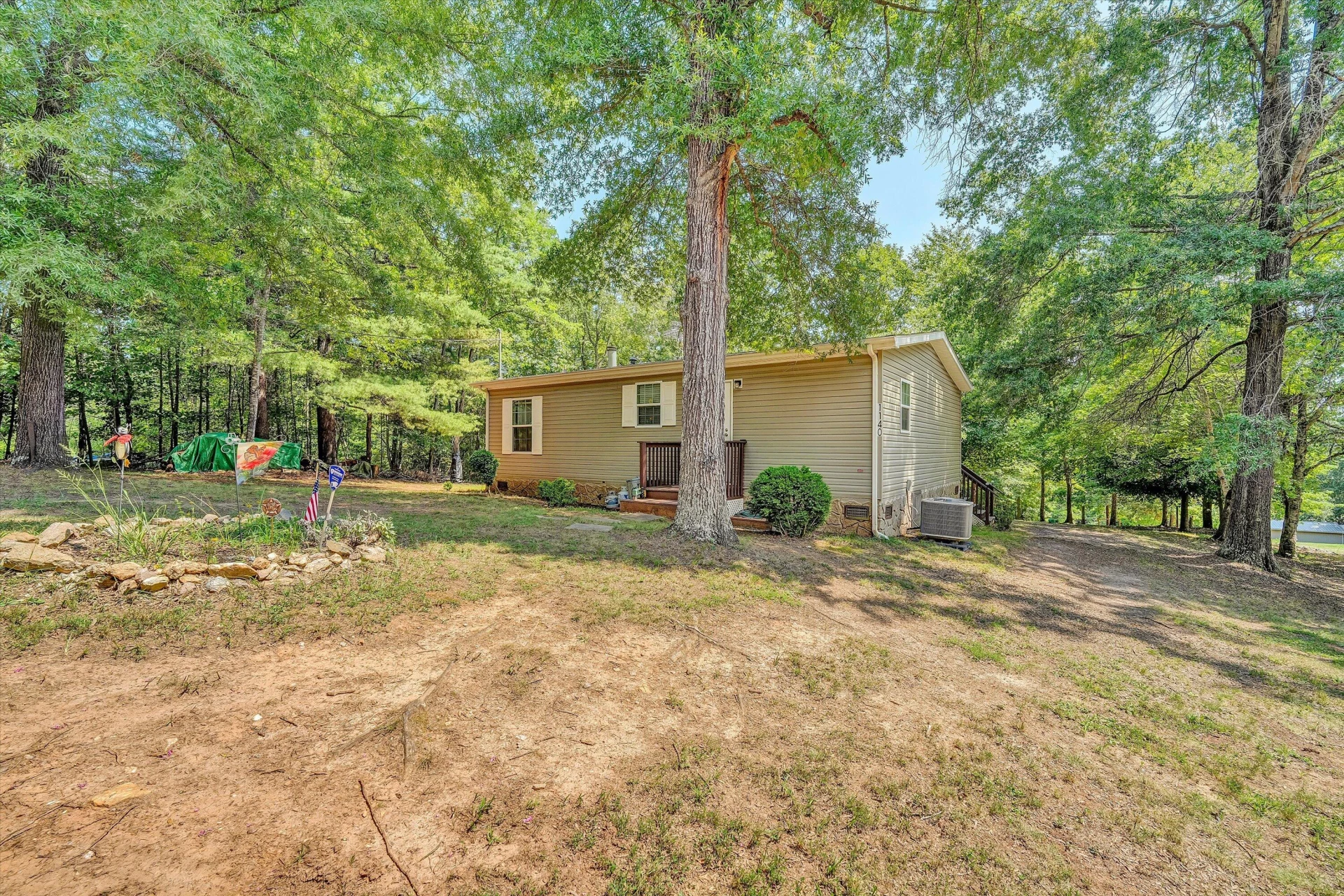 1140 Lauras LN - Photo 29