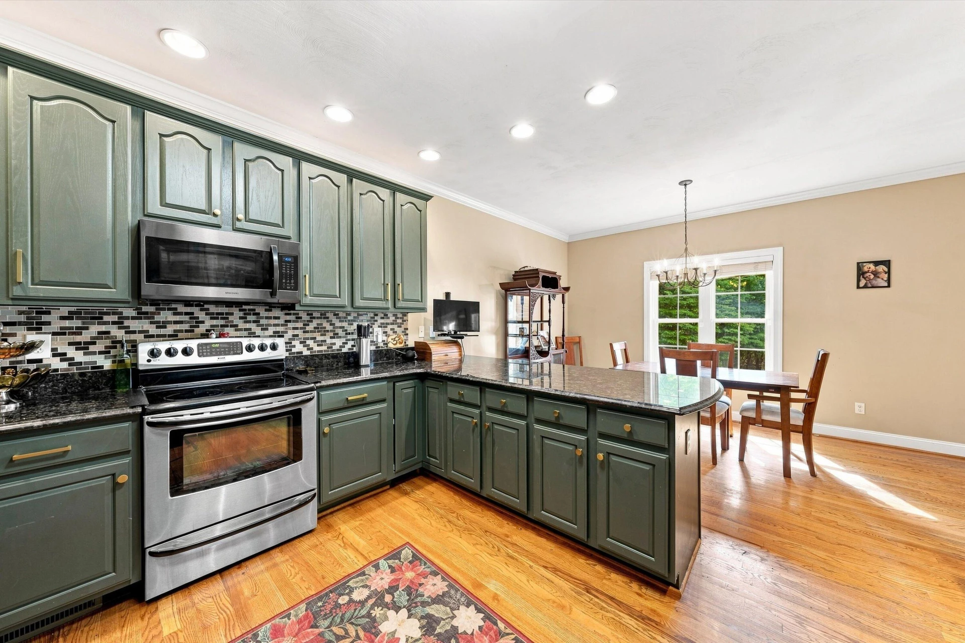 6301 Roselawn Court DR - Photo 9