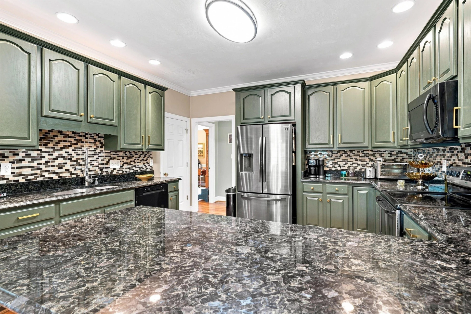 6301 Roselawn Court DR - Photo 12