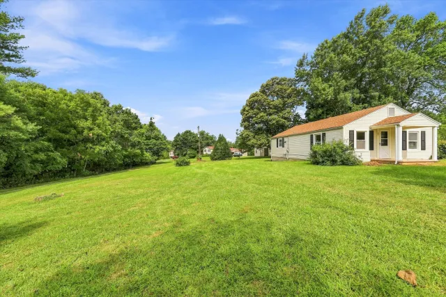 60 Chigger Ridge LN, Rocky Mount, VA, 24151