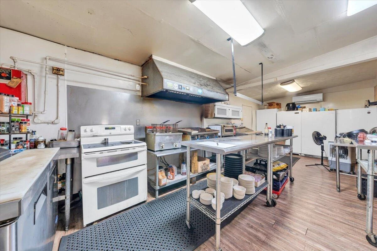14683 Church ST - Photo 30