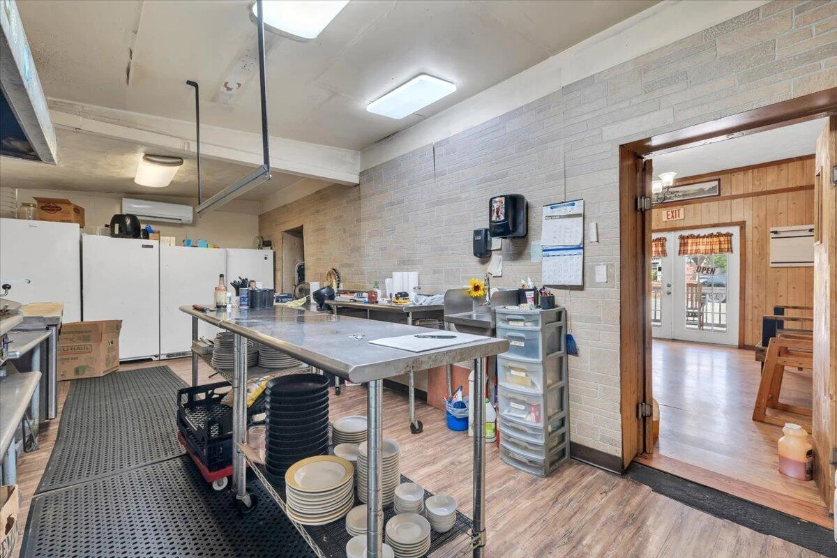 14683 Church ST - Photo 31