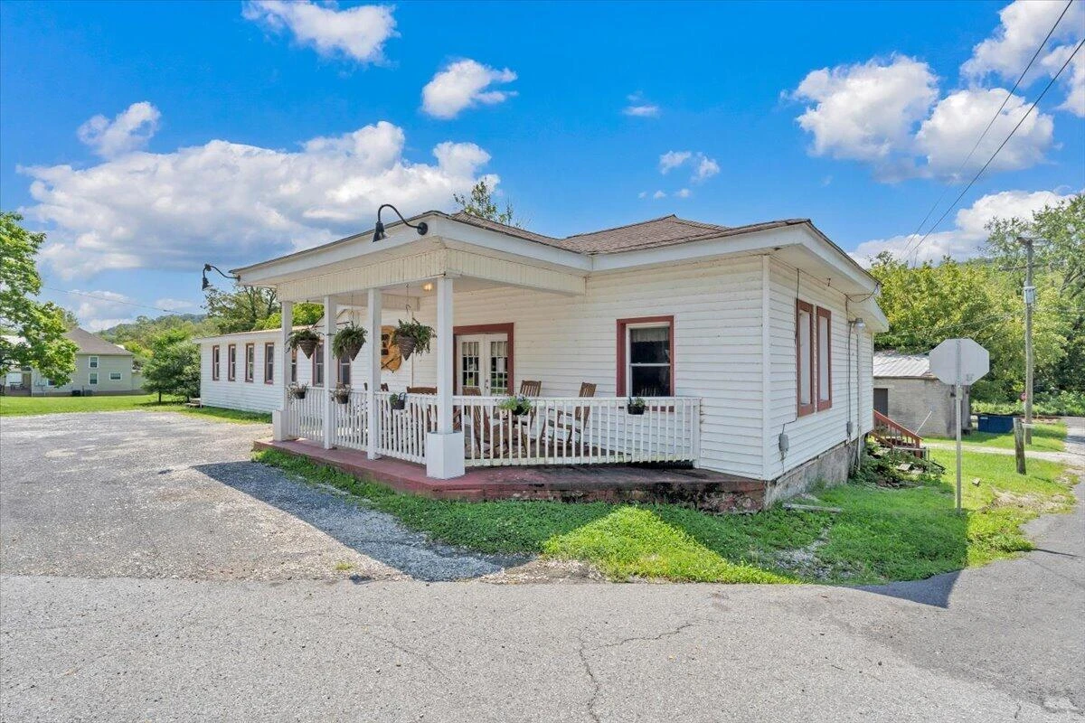 14683 Church ST - Photo 43