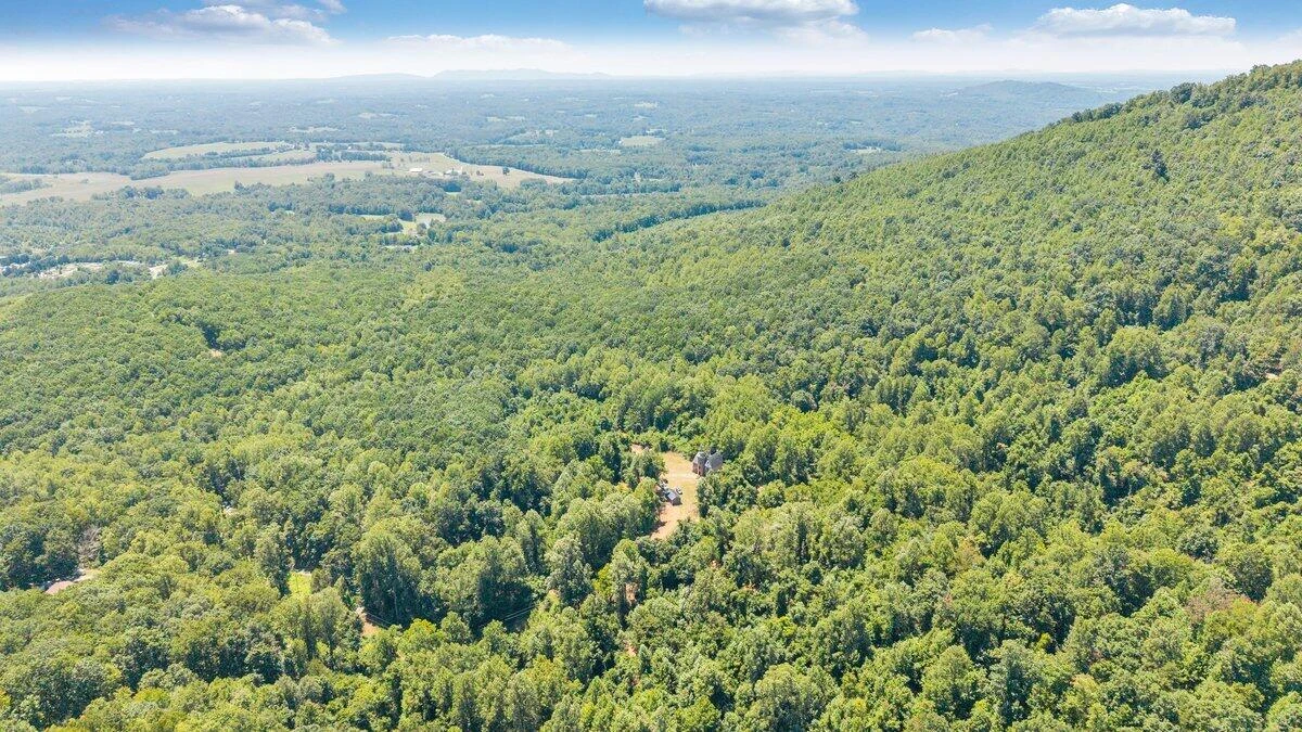 4077 Rocky Ford RD - Photo 3