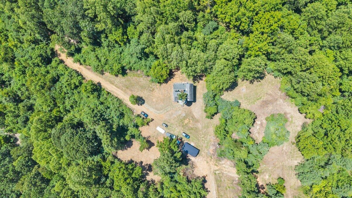 4077 Rocky Ford RD - Photo 4