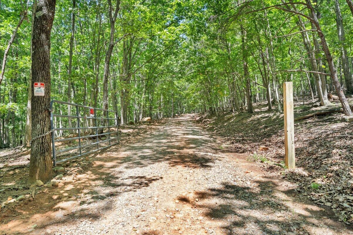 4077 Rocky Ford RD - Photo 11