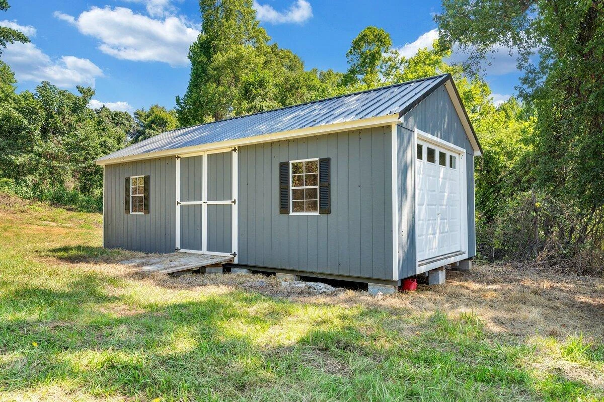 4077 Rocky Ford RD - Photo 18