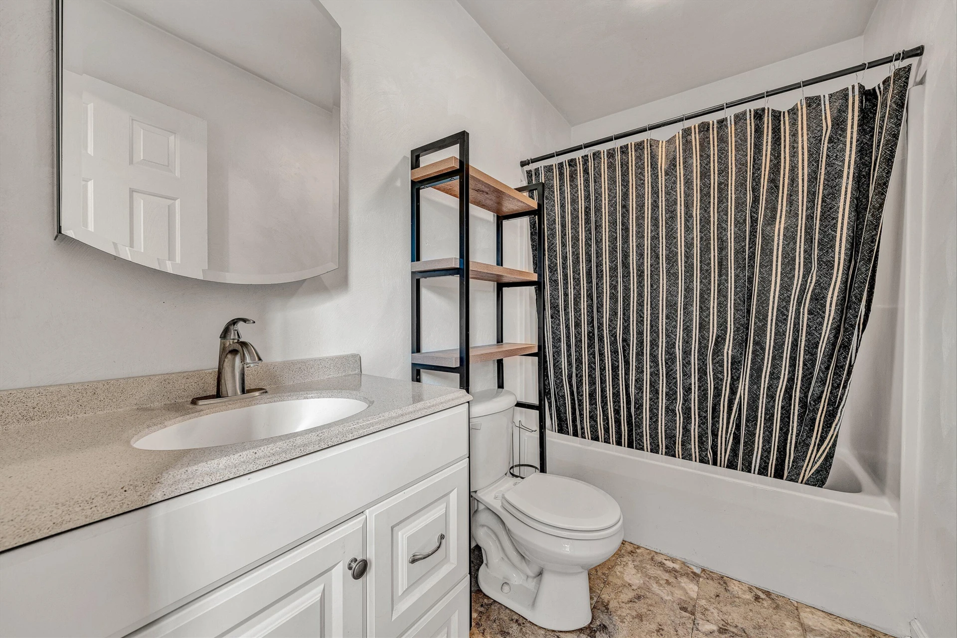 1701 Gordon AVE SE - Photo 14