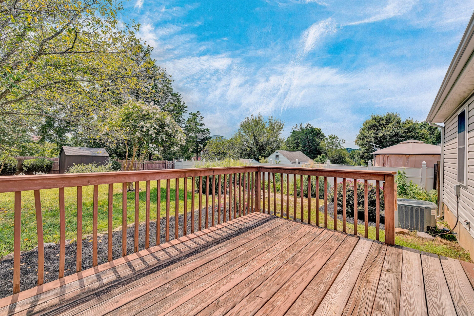 1701 Gordon AVE SE - Photo 15